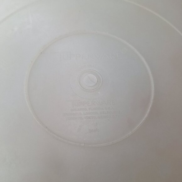 Tupperware Cake Container 256-1 Millionaire Line Seal 224-2 Storage Lid Vintage - Picture 4 of 6